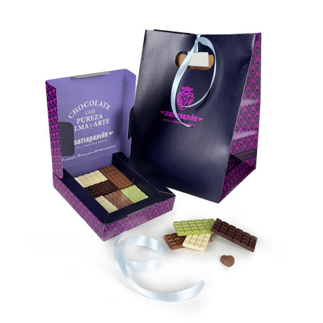 CAJA x 12 Tabletas Surtidas + Bombon Corazon (14x16 cms) CAJA x 12 Tabletas Surtidas + Bombon Corazon (14x16 cms)