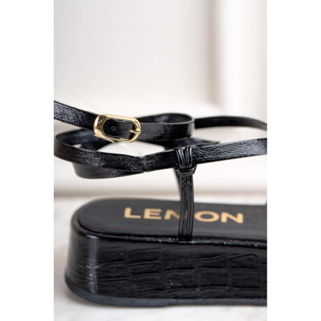 Sandalia Tiras Cuero Negro