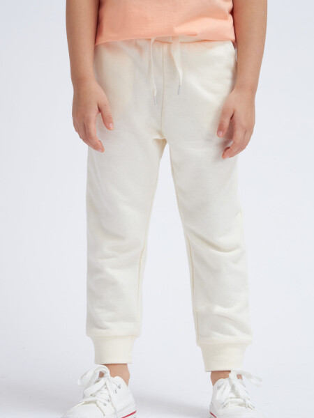 Pantalón deportivo jogger liviano Crudo