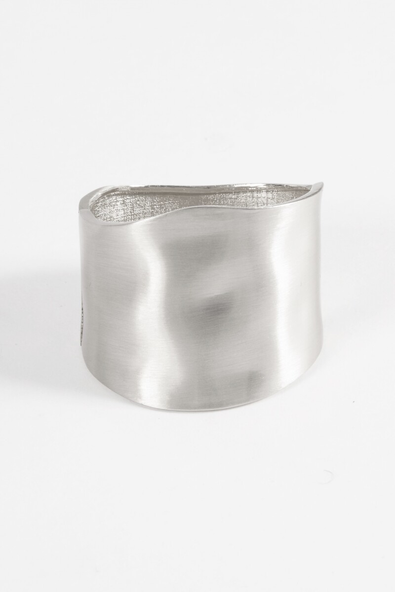 Pulsera cuff texture plateado