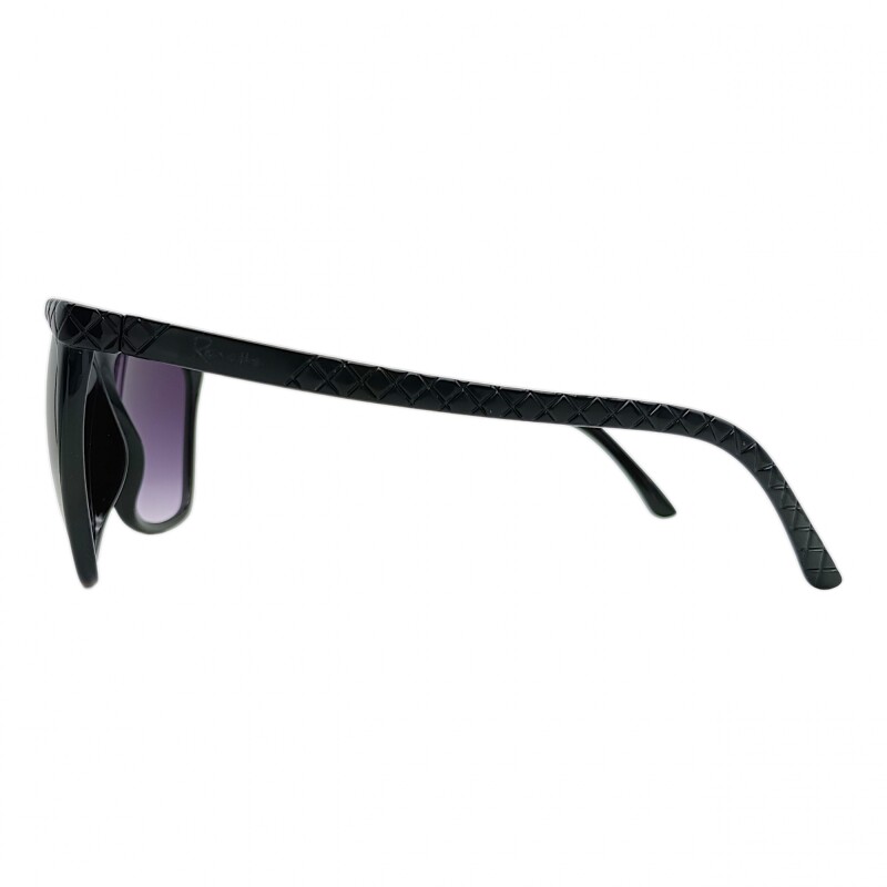 RC300020 negrouniforme