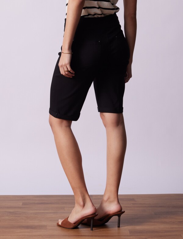 Bermuda Dobladillo NEGRO