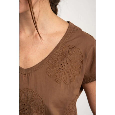 Remera Bordada Alodon Flame Mocha