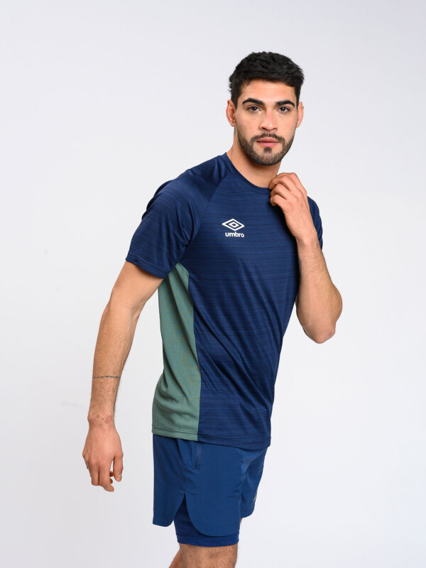 REMERA TRINY HOMBRE Umbro Hombre 01v