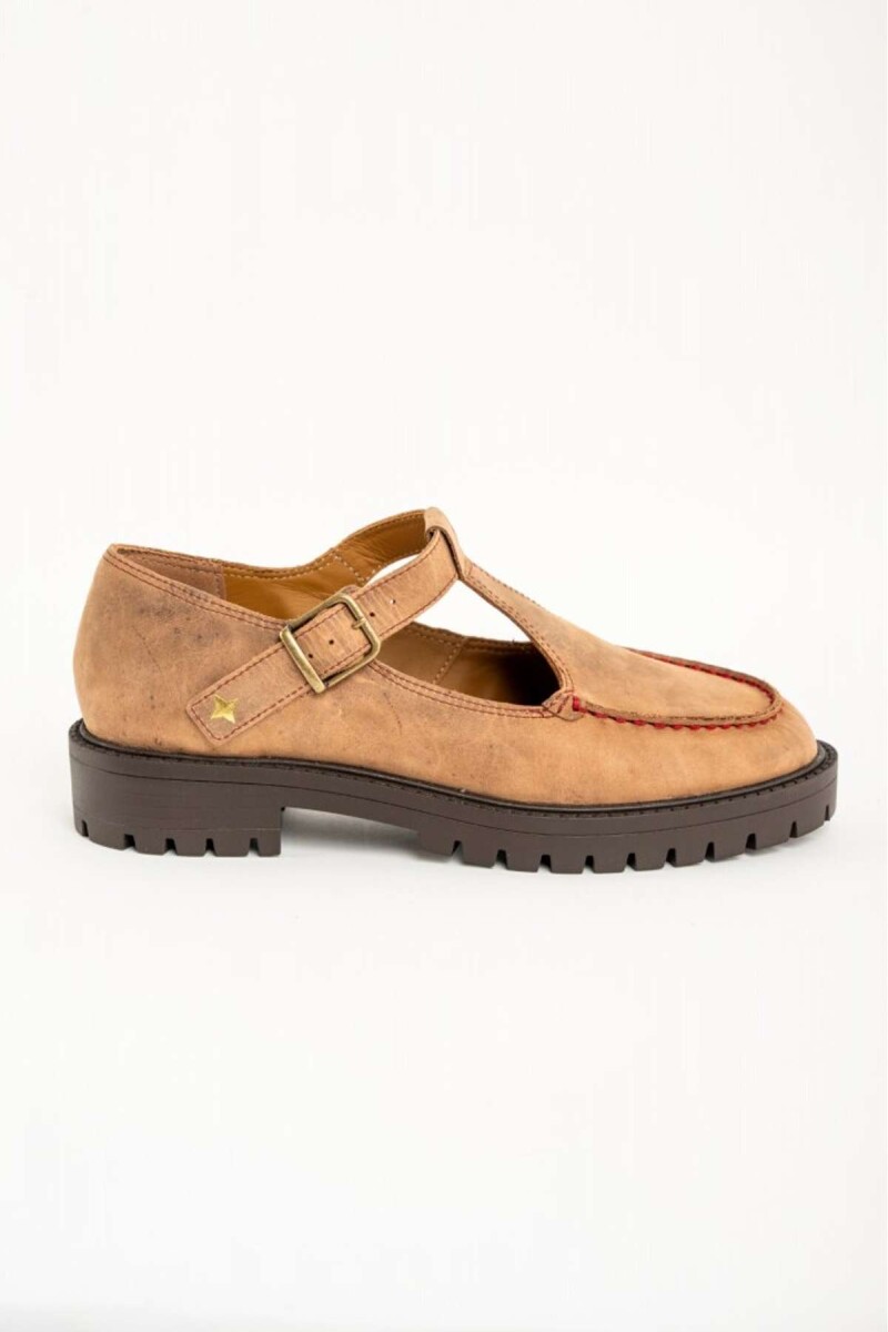 Zapato Guillermina Cuero - Camel 
