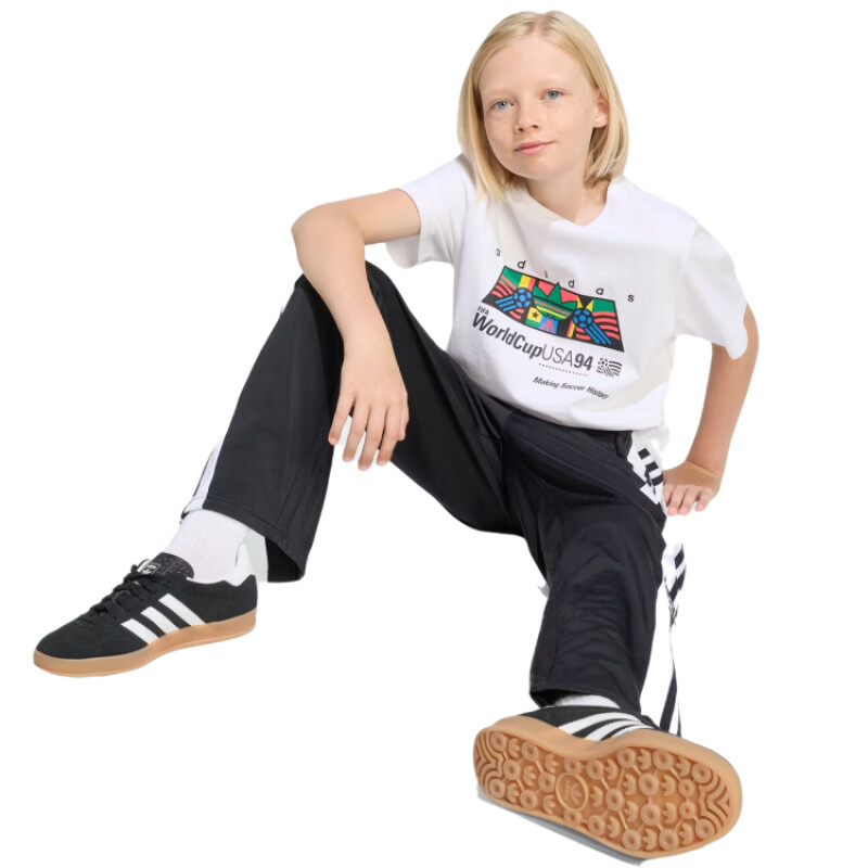 Remera Adidas Graphic Niño - Blanco Remera Adidas Graphic Niño - Blanco