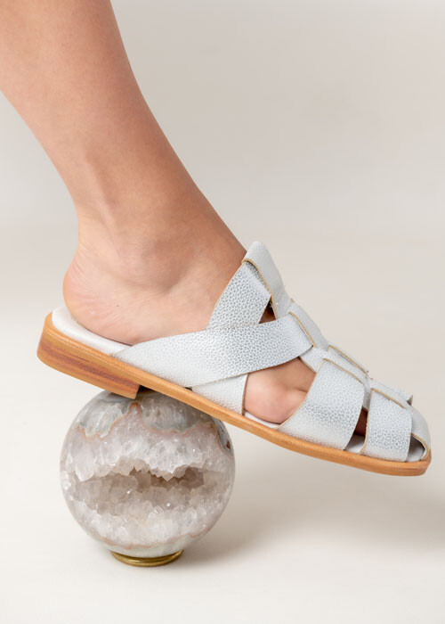 Botas, zapatos, championes, mocasines, sandalias