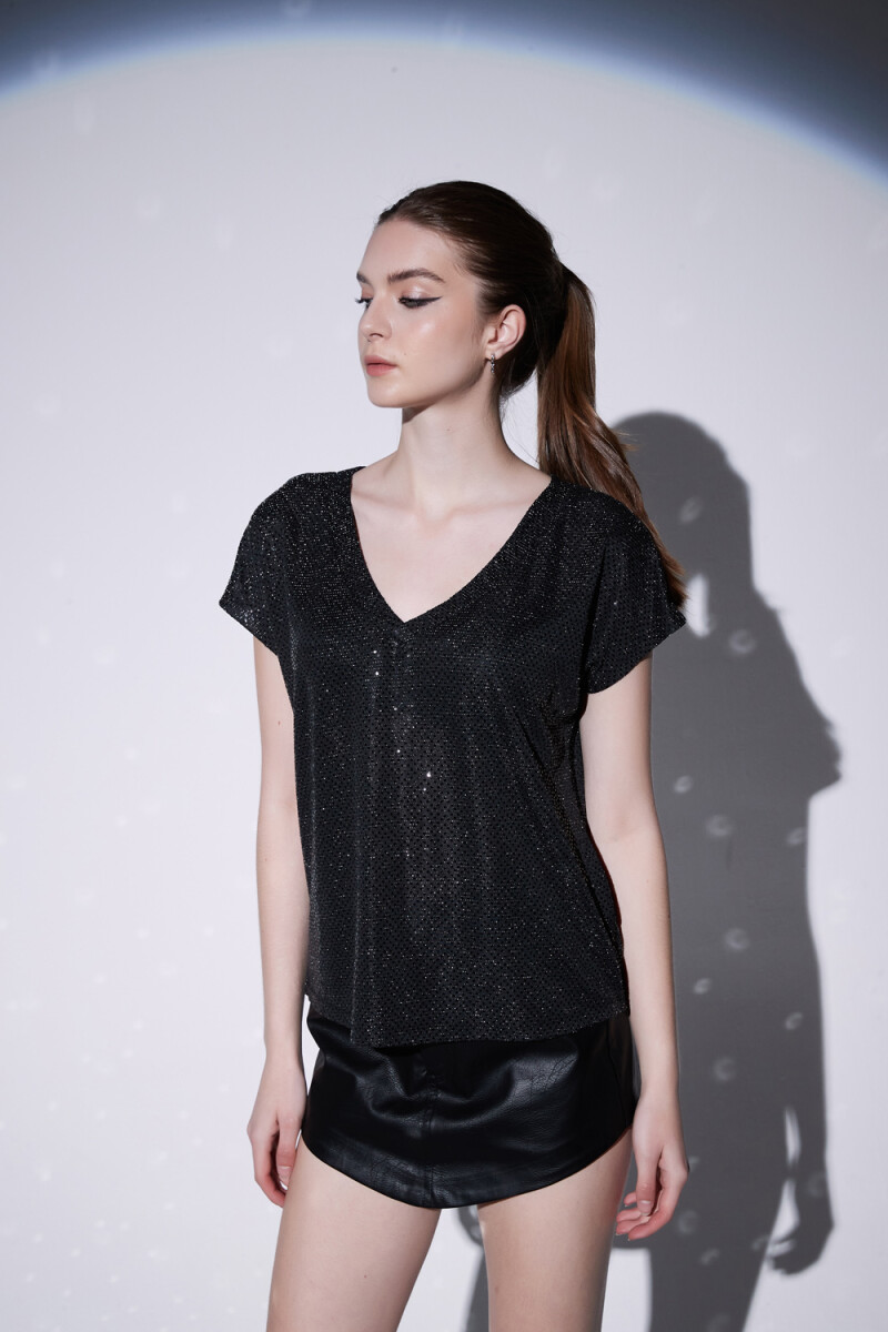 Remera Reesi - Negro 