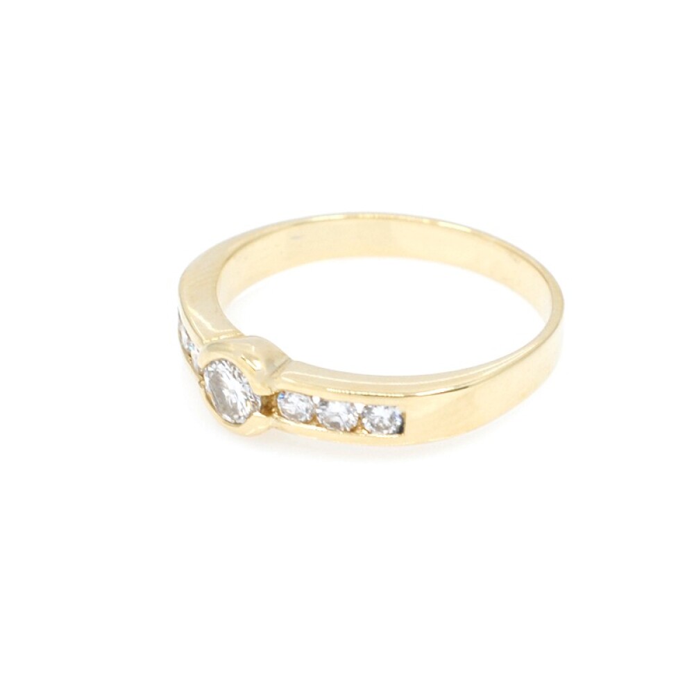 Anillo en oro 18k amarillo y brillantes Anillo en oro 18k amarillo y brillantes