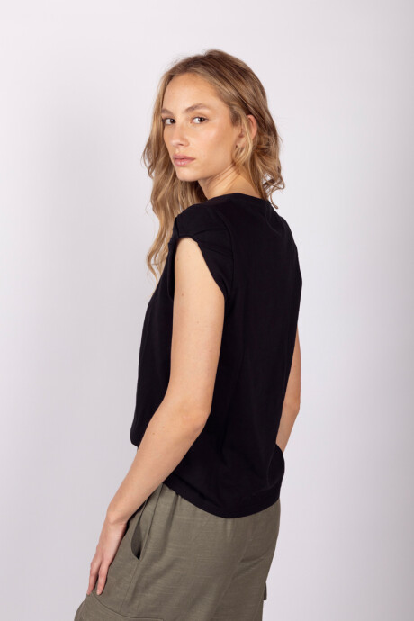 Remera Tina Negro