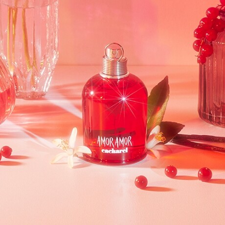 Perfume Cacharel Amor Amor EDT 30 ml – Fragancia Romántica Perfume Cacharel Amor Amor EDT 30 ml – Fragancia Romántica