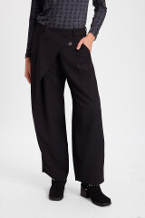 Pantalon Cruzado Negro