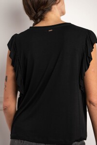 Remera Volado Negro