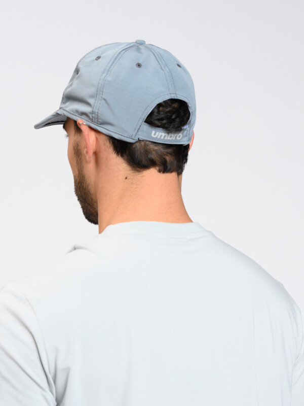 Gorro FIT Umbro 529