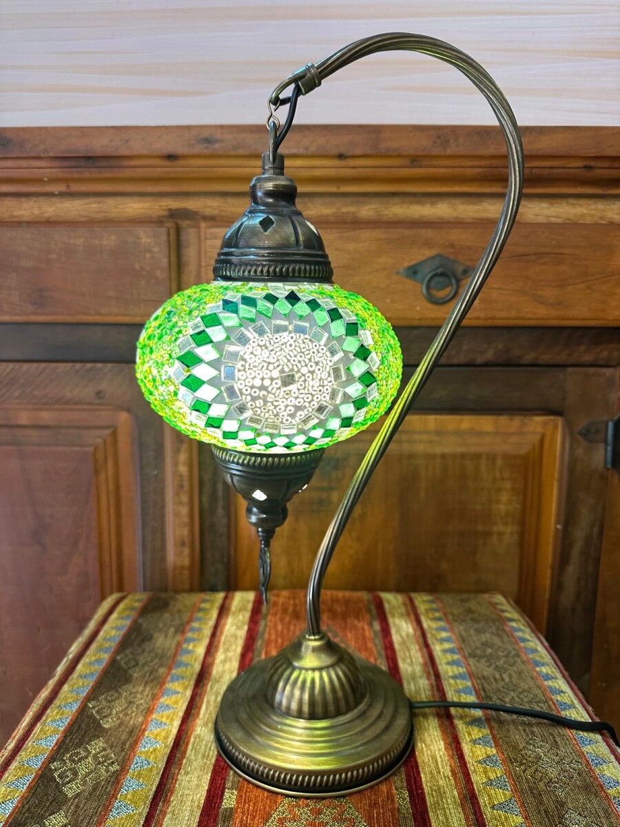 Lámpara vitraux de mesa cuello de cisne verde TM14 