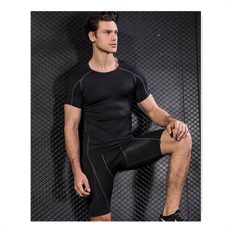 Set Deportivo 2 Remeras + 2 Calzas Deportivas Cortas Negro