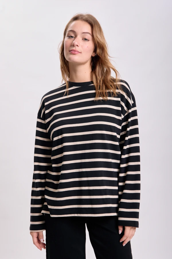 Remera rayas Negro