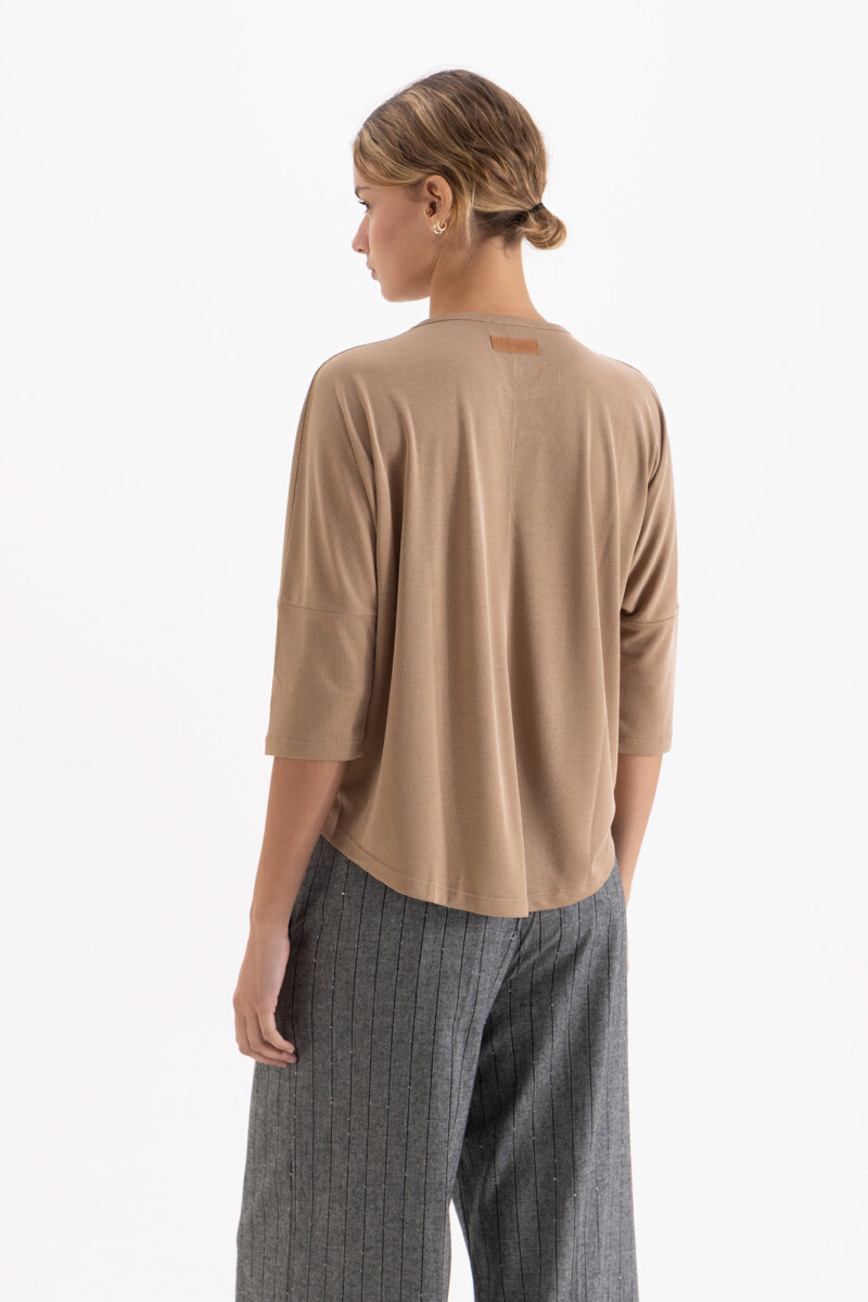 REMERA SORI Beige