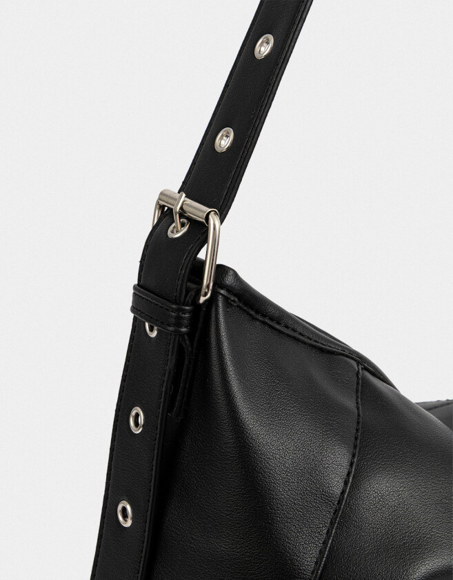 Saca Cartera Hobo Con Hebilla - Negro