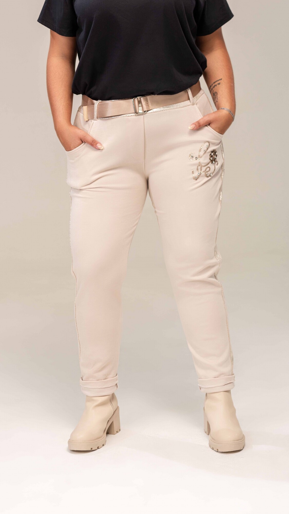 Pantalón Bruselas beige