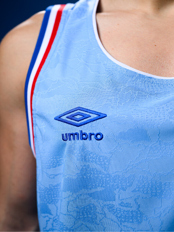 CAMISETA BASQUET EDICIÓN ESPECIA Nacional Hombre Celeste