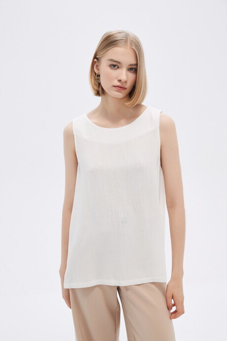 Musculosa Peder Marfil / Off White