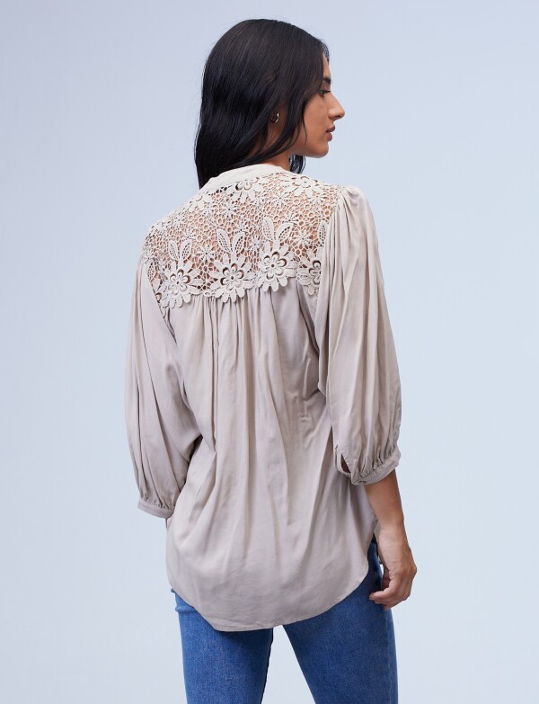 Blusa Crochet KHAKI