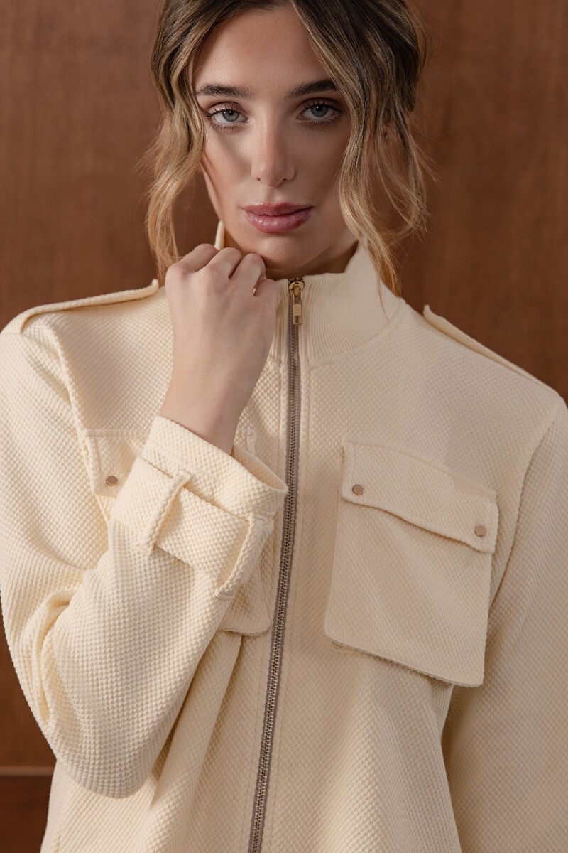 Campera Nahomi. Campera Nahomi.