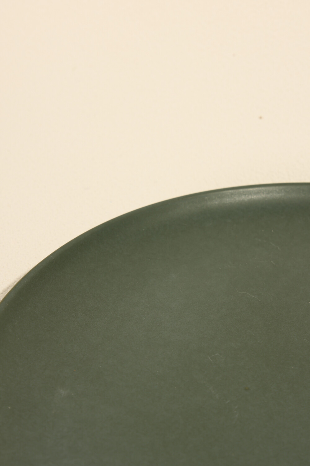 Plato Mesa Carola Color Unico