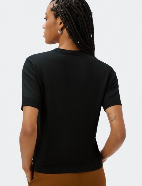 BLUSA DE PUNTO LIGERA DE MANGA CORTA NEGRO