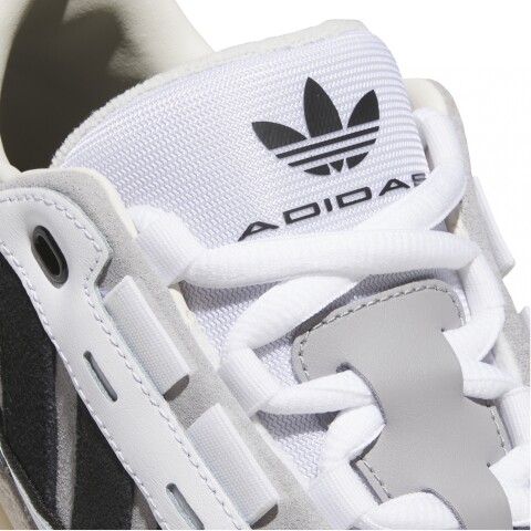 ADI2000 White & Black