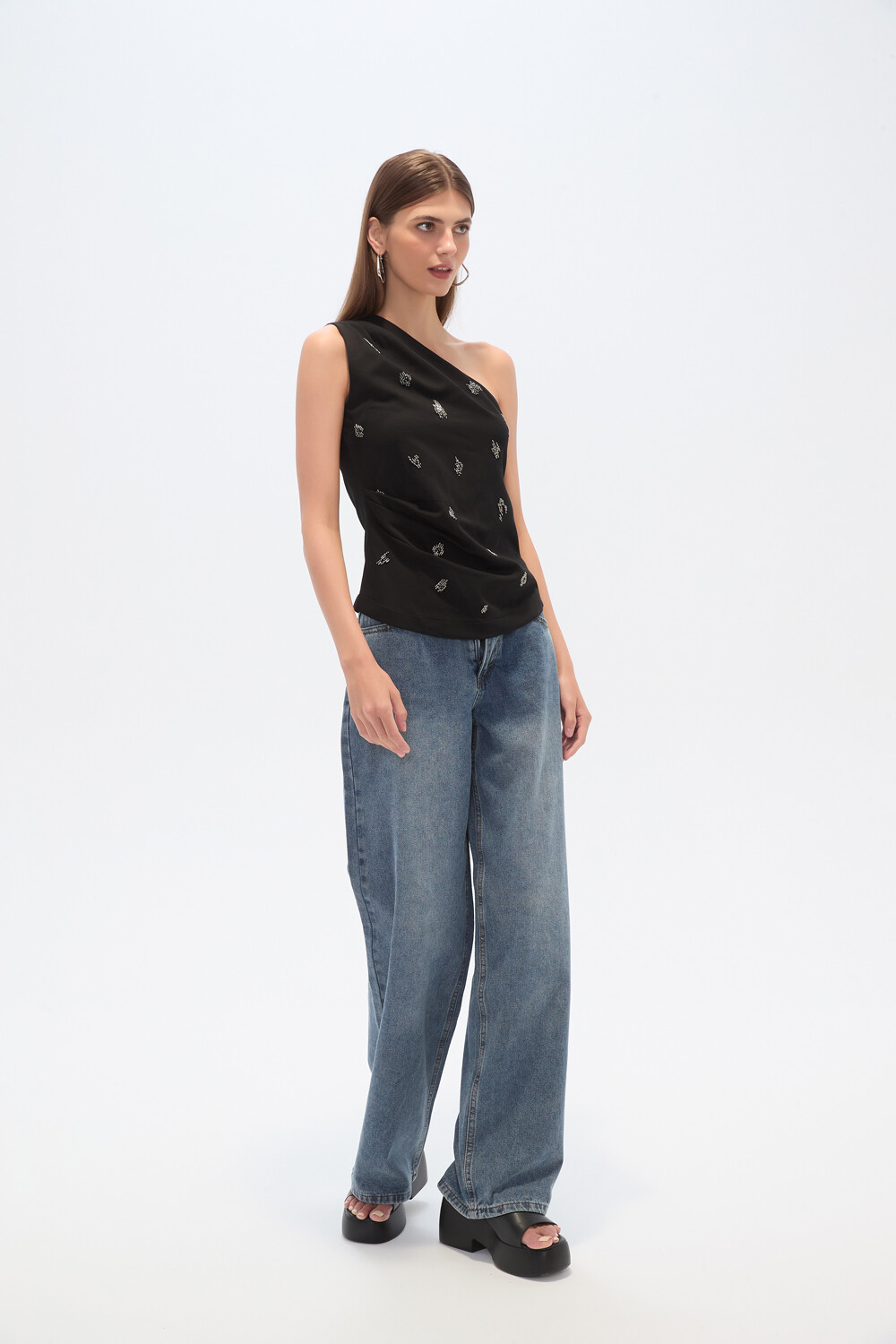 Tops Manir Negro