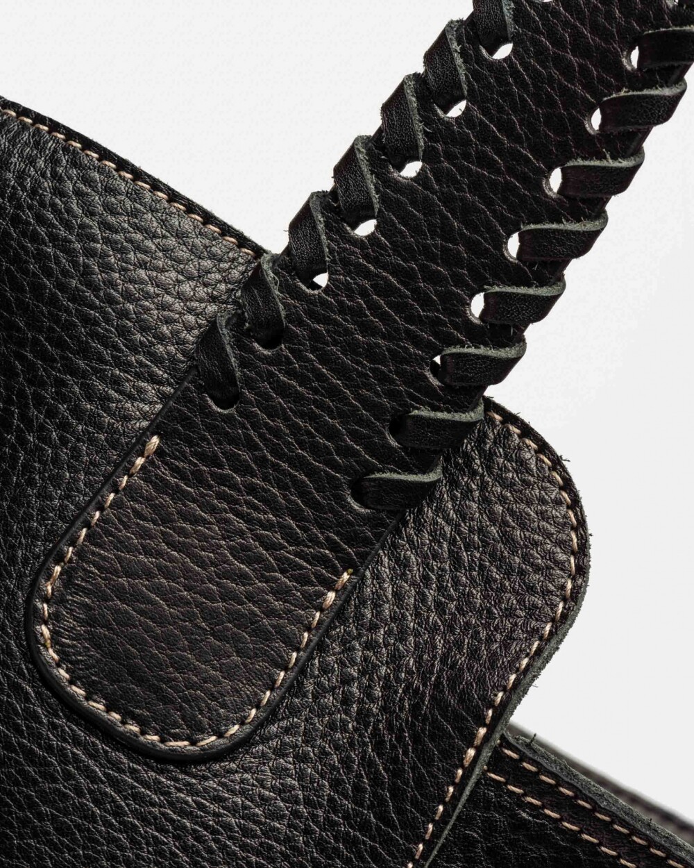 Shopper The Braided En Cuero Vegetal Liso Negro