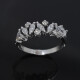 Anillo en oro 18k blanco con hermosos brillantes Anillo en oro 18k blanco con hermosos brillantes