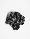 Skunzies Estampados Scrunchie Paisley Negro - Estampado Geometrico