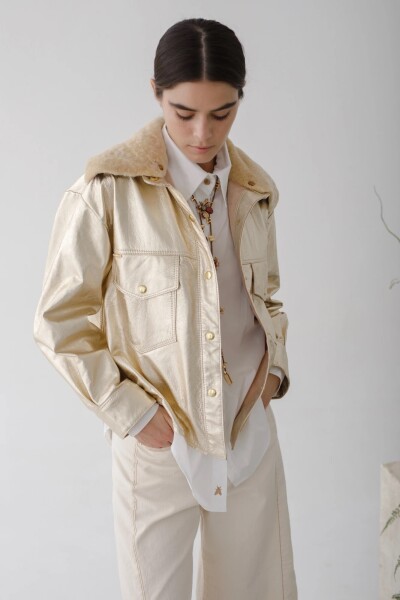 CAMISA COURO METALIZADO SS24 Champagne