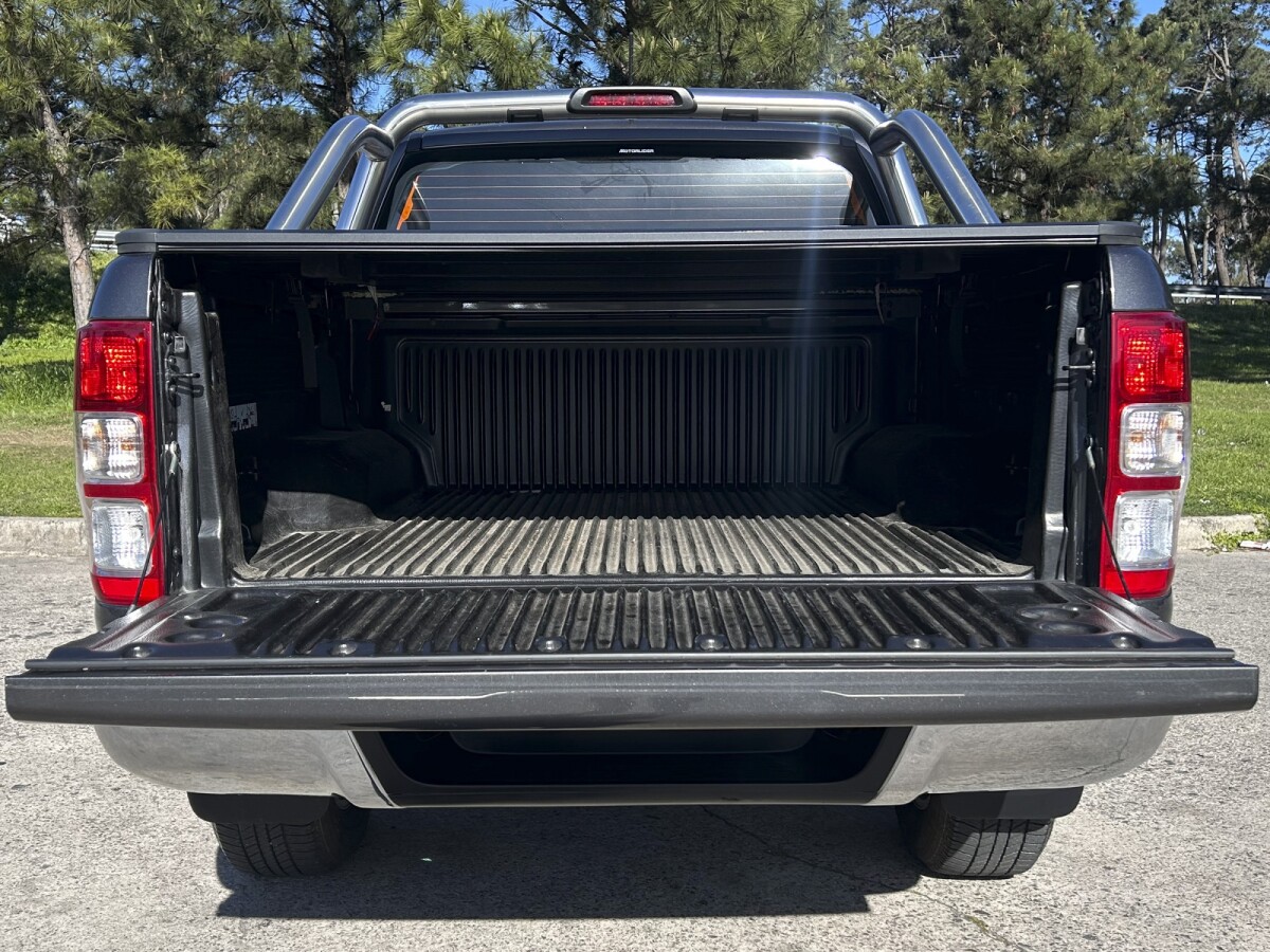 Ford Ranger XLT 2.5 EXCELENTE ESTADO! | Permuta / Financia Ford Ranger XLT 2.5 EXCELENTE ESTADO! | Permuta / Financia
