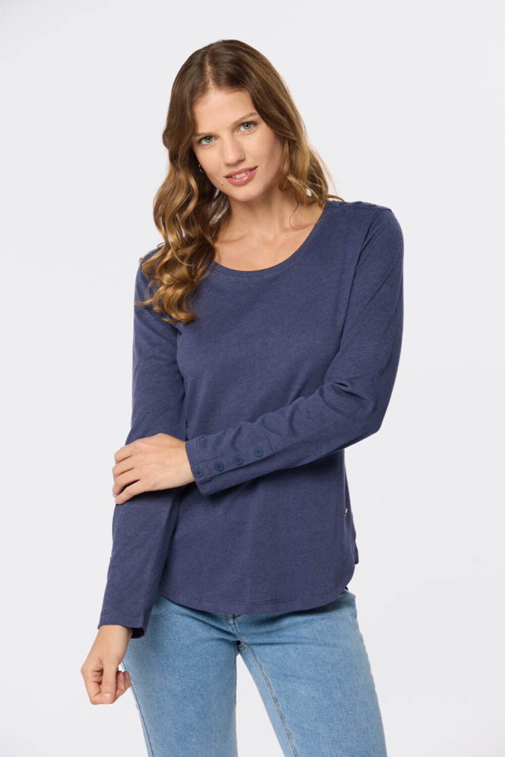 REMERA LISA CON BOTONES Azul