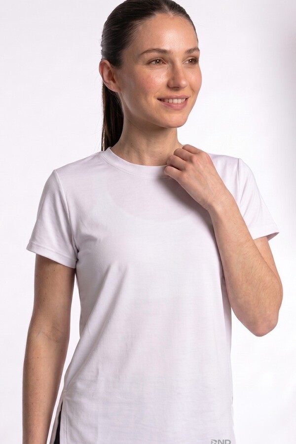 Remera de Microfibra. Remera de Microfibra.