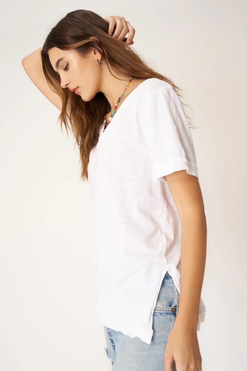 REMERA KNOCKOUT Blanco
