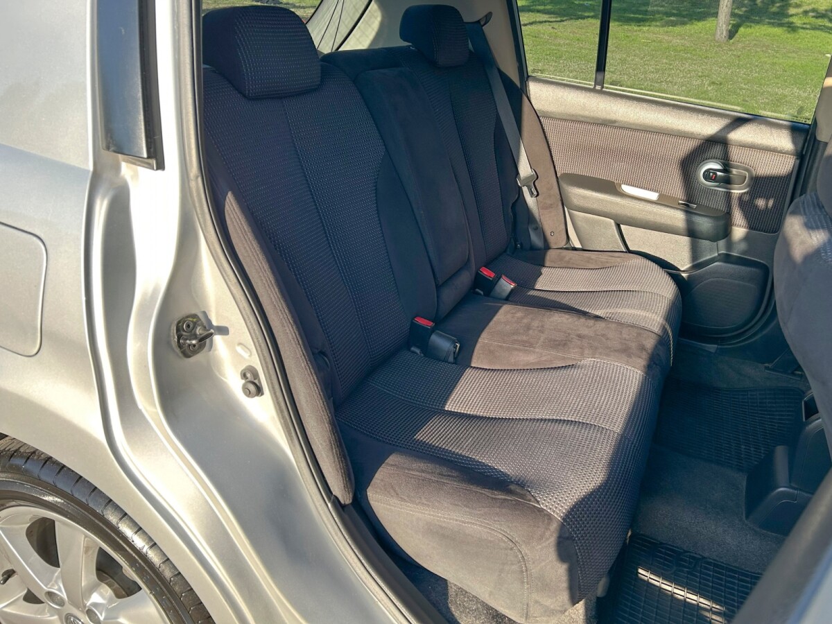 Nissan Tiida 1.8 EXCELENTE ESTADO! | Permuta / Financia Nissan Tiida 1.8 EXCELENTE ESTADO! | Permuta / Financia
