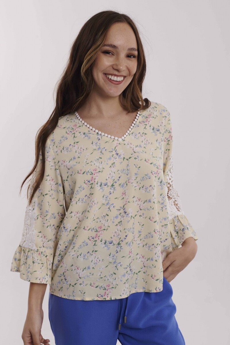 BLUSA NADIA ESTAMPADO FLORES ROSA