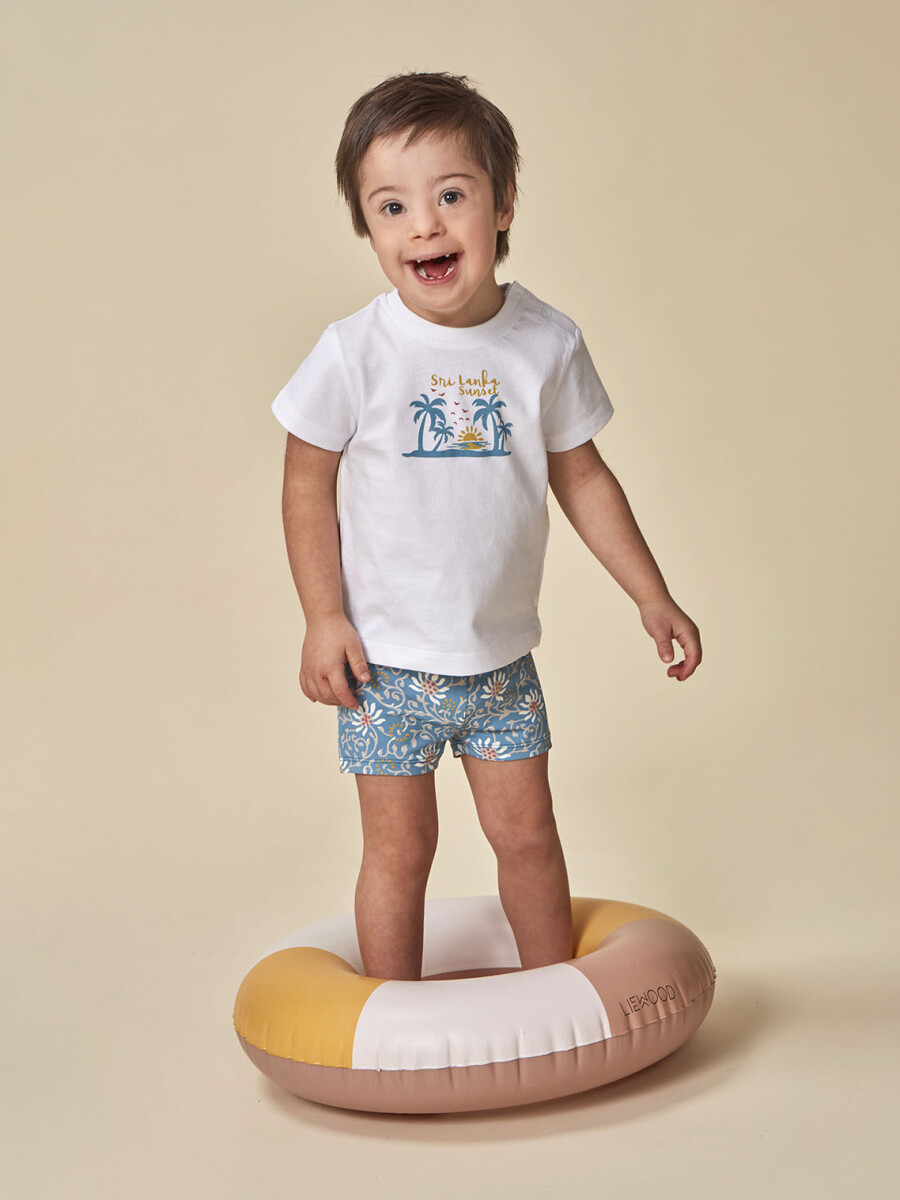 Camiseta Blanca Con Estampado Palmeras Blanco