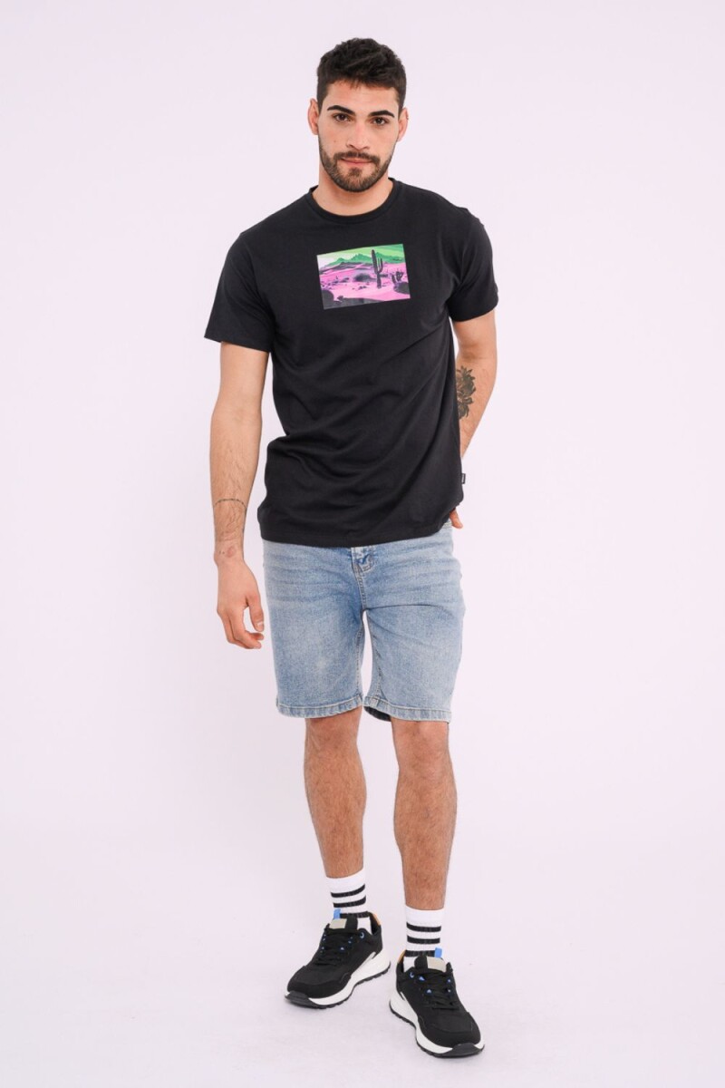 Remera estampada Negro