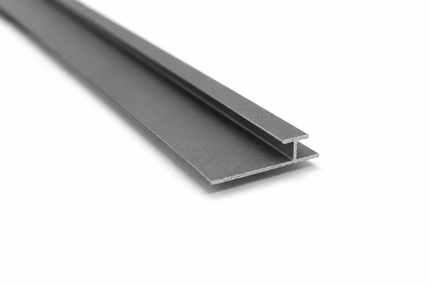 Perfil Para Placas de PVC Union Negro Mate 3mm x 2.5mts 