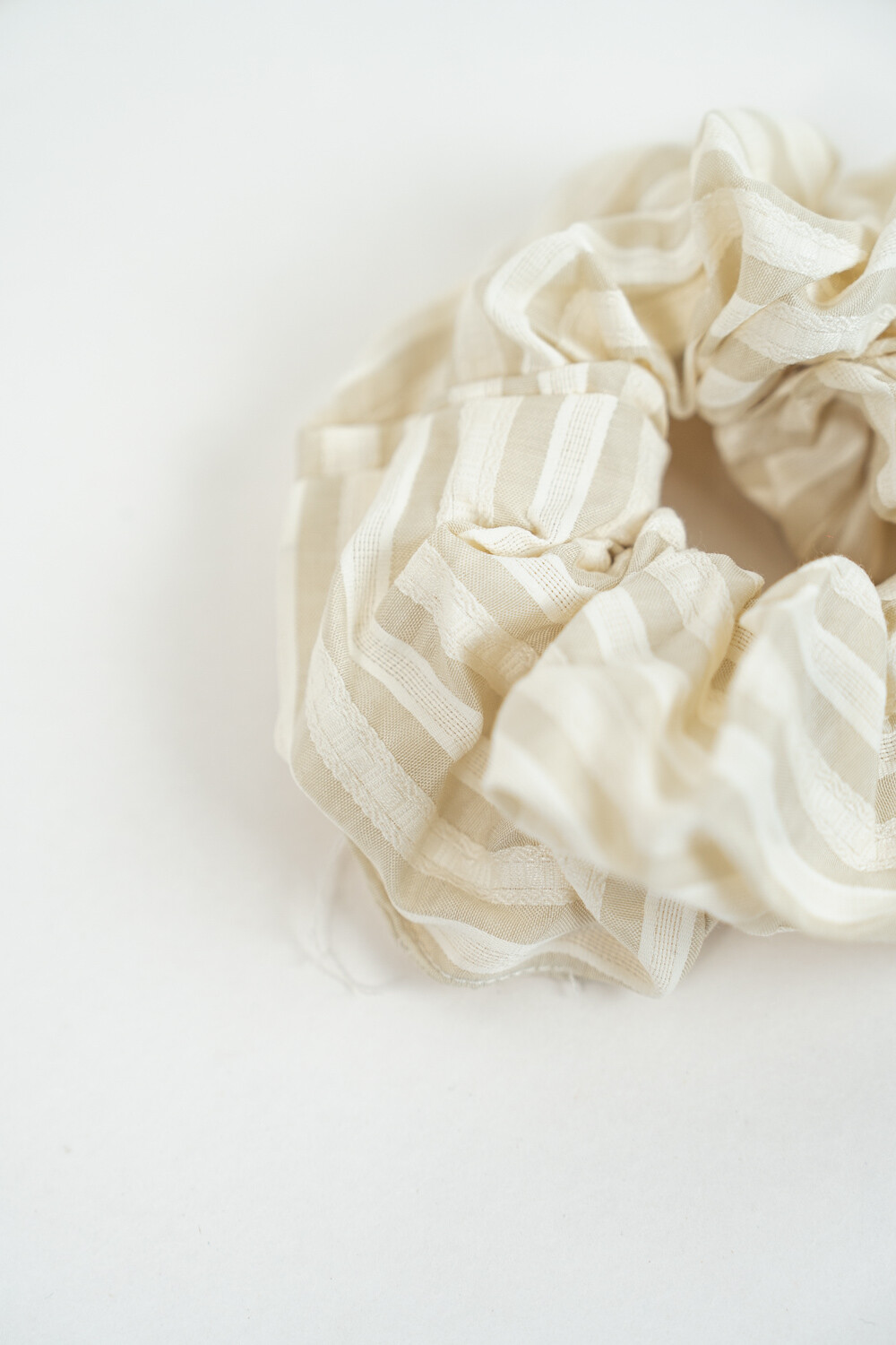 Gomita De Pelo Magui Beige