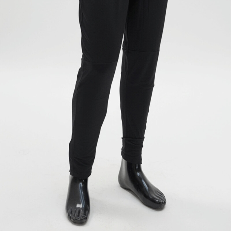 Talle L - Pantalón Negro Training Ligero Deportes Talle L - Pantalón Negro Training Ligero Deportes