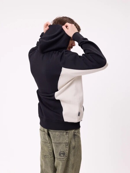 CANGURO RUSTY PHILLS NEGRO