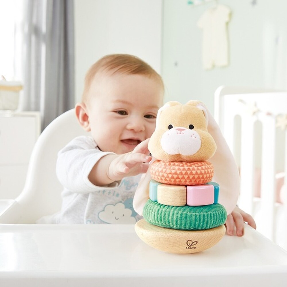 Conejo apilable madera y peluche HAPE Conejo apilable madera y peluche HAPE