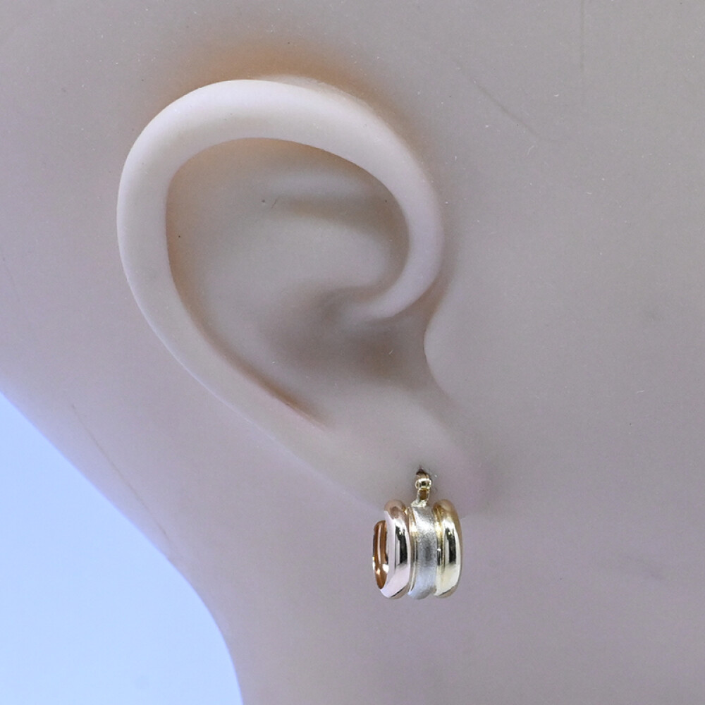 Aros oro 18 k triple 3 tonos. Aros oro 18 k triple 3 tonos.